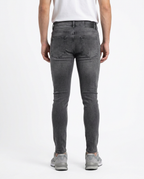 Pantalón skinny rasgado F322